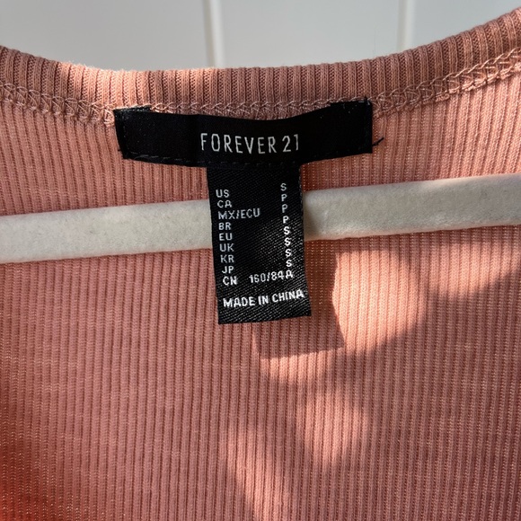 Top - Picture 4 of 4